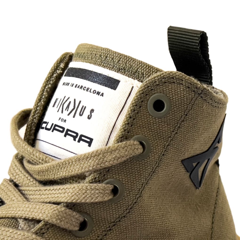 MIKAKUS x CUPRA Born Khaki
