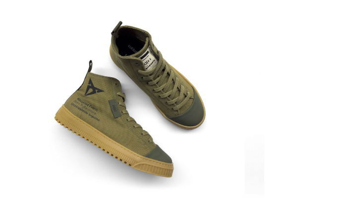 MIKAKUS x CUPRA Born Khaki