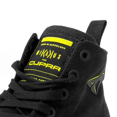 MIKAKUS x CUPRA Born Schwarz