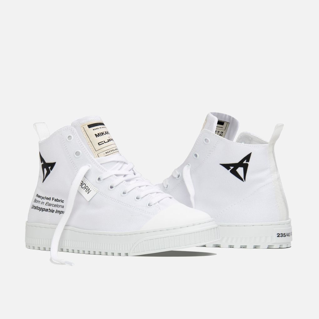 MIKAKUS x CUPRA Born Weiß