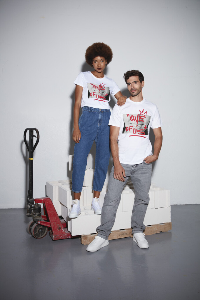 CUPRA ONE OF US White T-Shirt – UNISEX